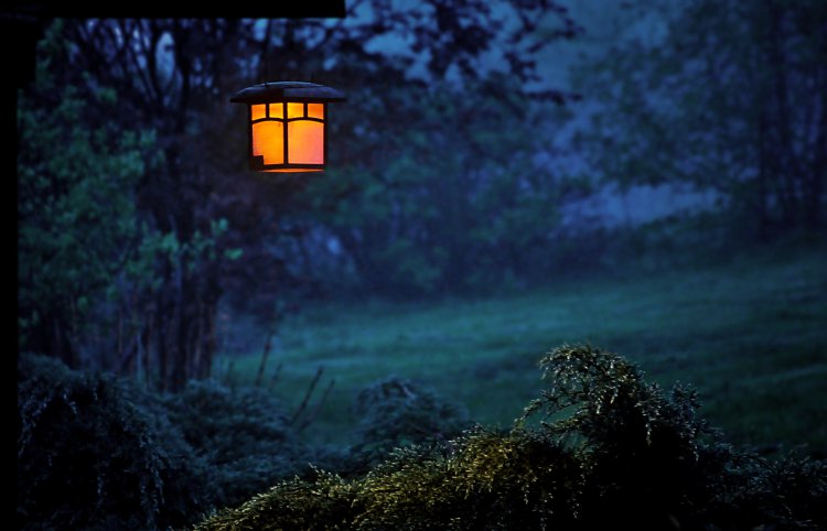 Lampy wiszące do ogrodu